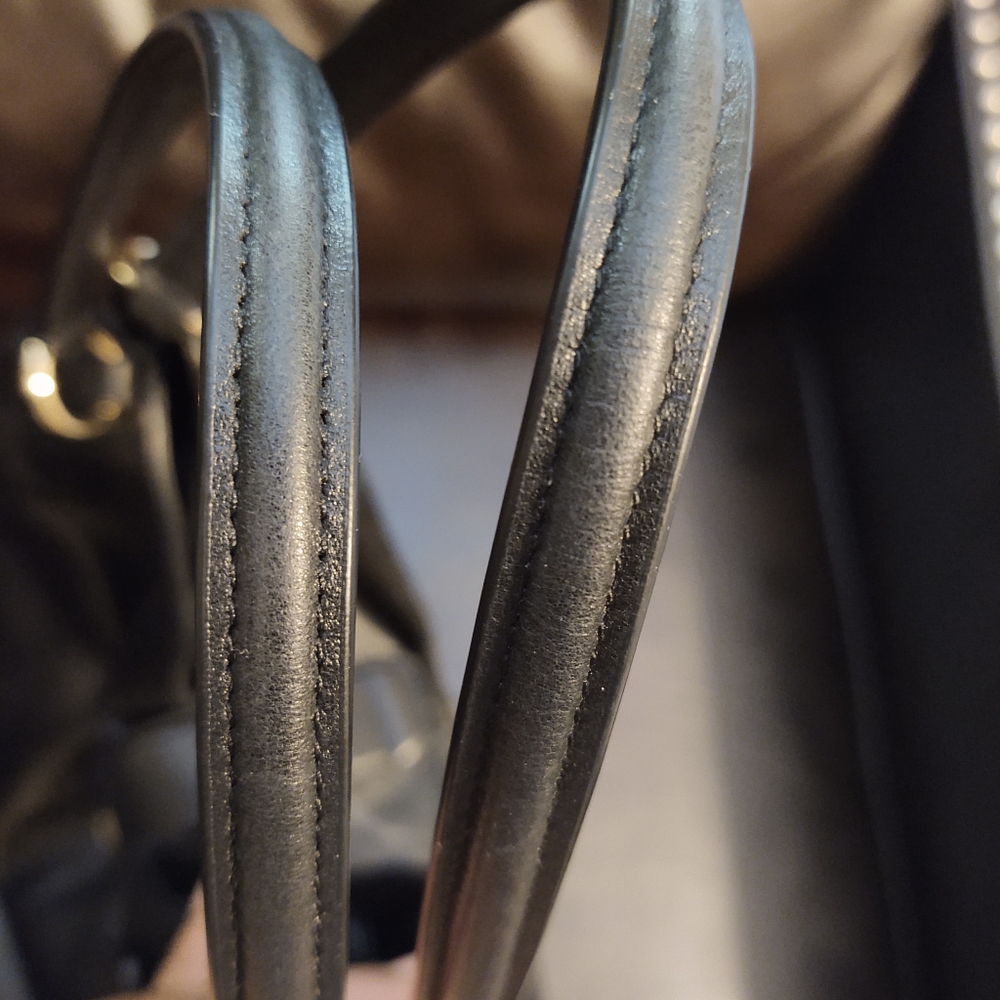 Sold!!COACH Edie 32221 Black Leather Satchel - Picture 3 of 10